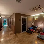Nova Plaza Boutique & 호텔 4*