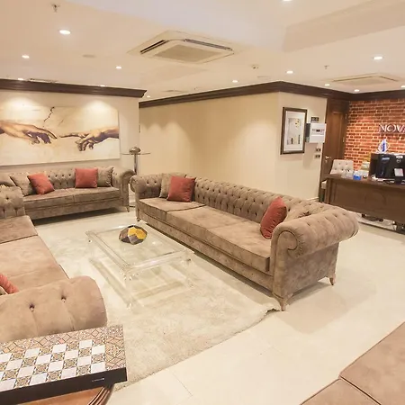 מלון Nova Plaza Boutique & 4*