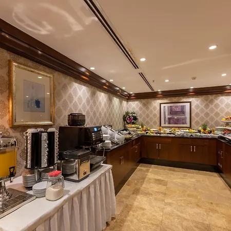 מלון Nova Plaza Boutique & 4*