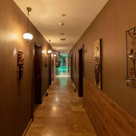 מלון Nova Plaza Boutique &
