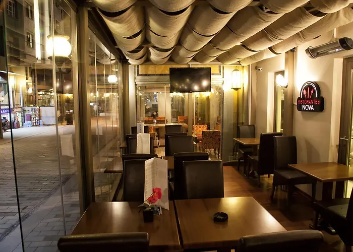 Hotel Nova Plaza Boutique & 4*