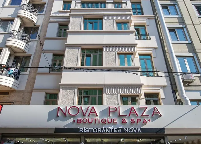 Nova Plaza Boutique & Hotel 4*