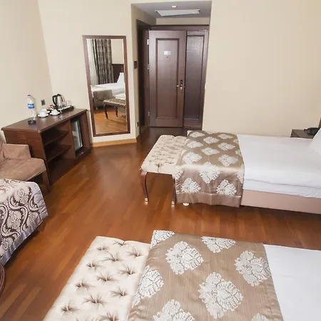 Nova Plaza Boutique Hotel & Spa 4*