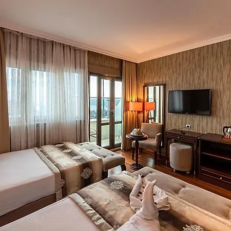 Nova Plaza Boutique & Szálloda 4*