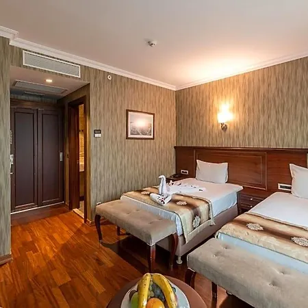 Nova Plaza Boutique & Szálloda 4*