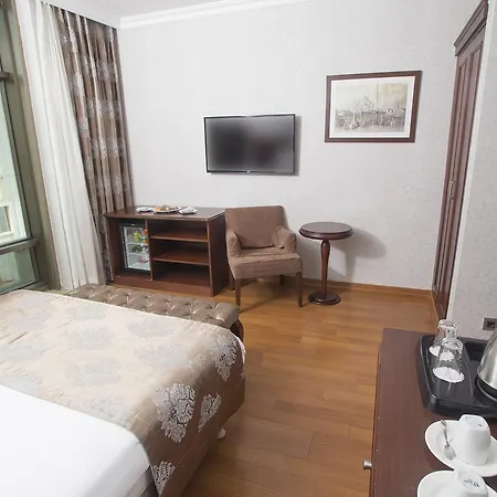 Nova Plaza Boutique Hotel & Spa 4*