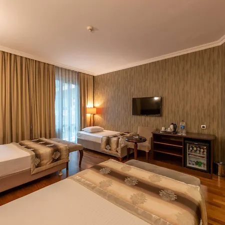 Nova Plaza Boutique Hotel & Spa Hotel