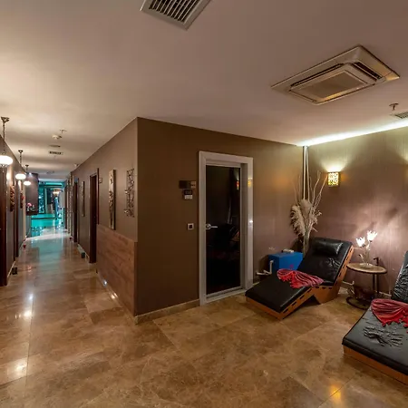 Nova Plaza Boutique Hotel & Spa Hotel 4*