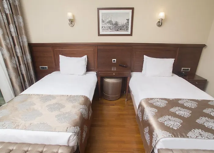 Nova Plaza Boutique & Hotell 4*