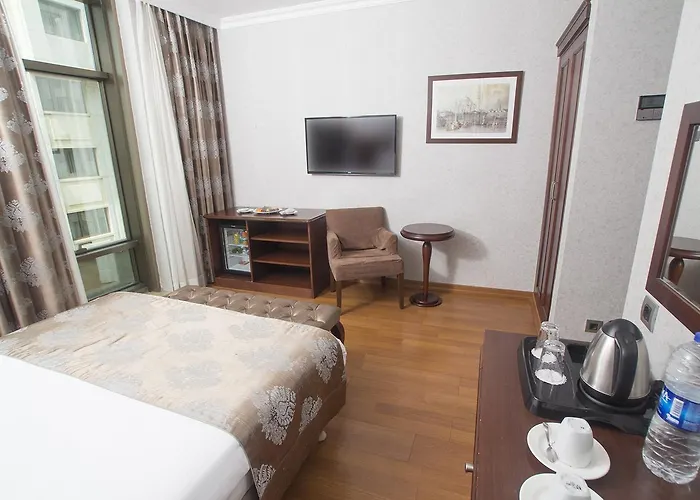 Nova Plaza Boutique & 4*